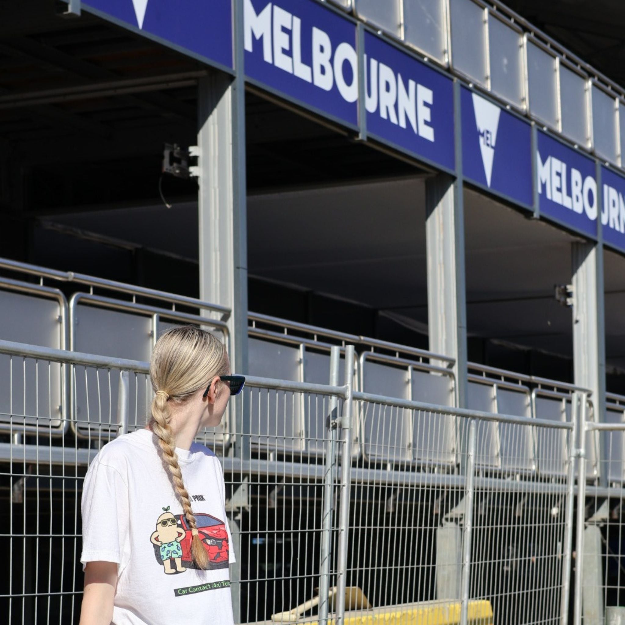 14/17 TELEMETRY  // Spec. 20 // Paddock White